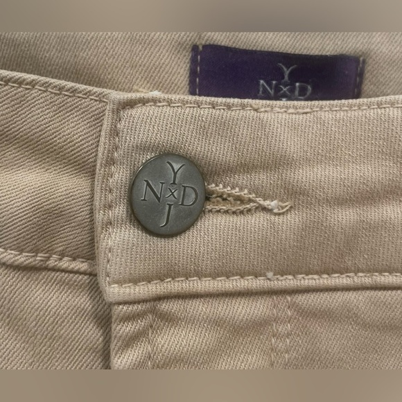 NYDJ Jeans Size 8 Tan Color Tuck Technology Straight Leg Fit Ankle Flattering - Picture 10 of 11